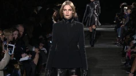 Watch Givenchy: Fall 2012 Ready